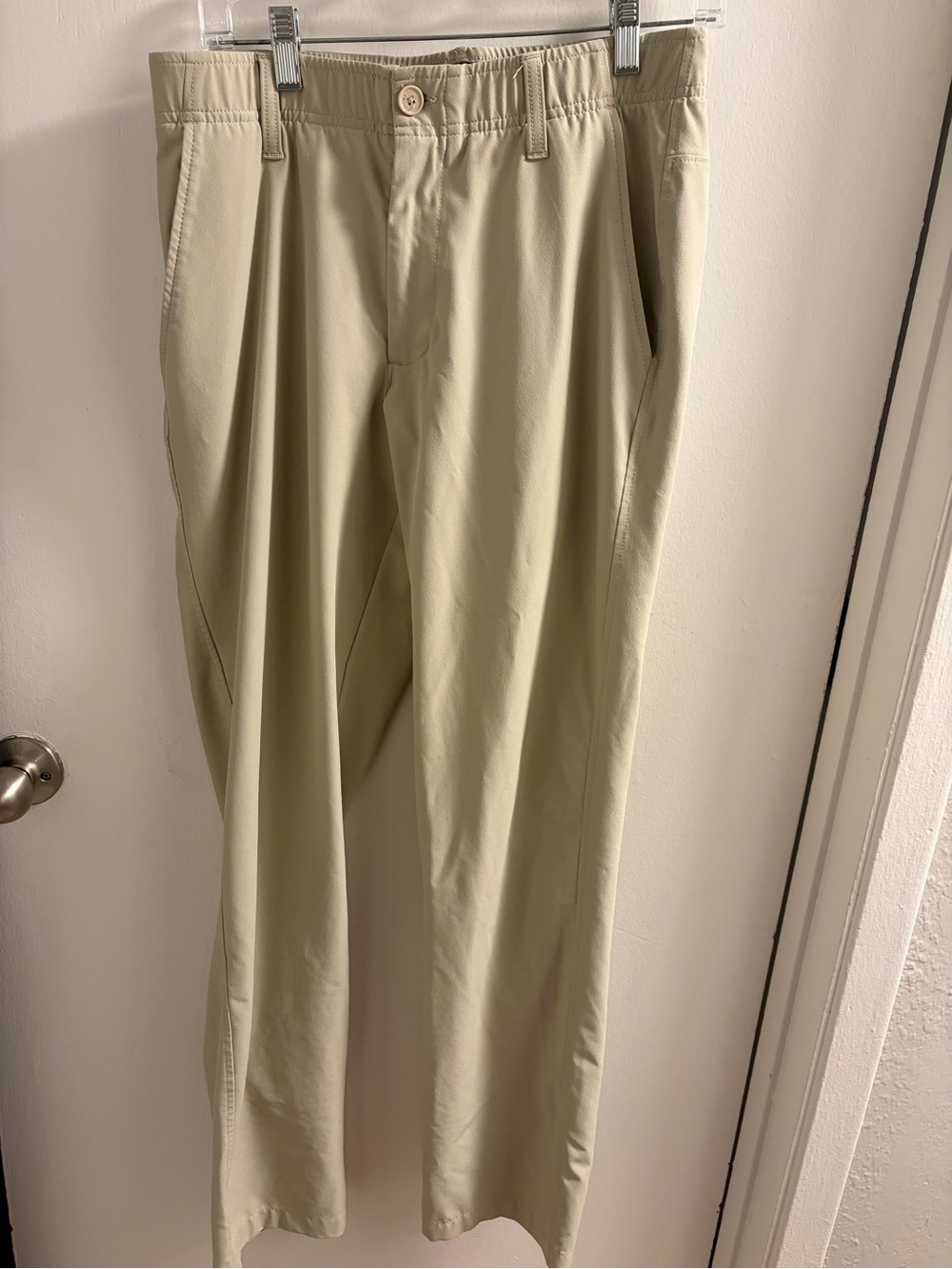 Under Armour Men's Light Khaki Elastic-Waist Chinos